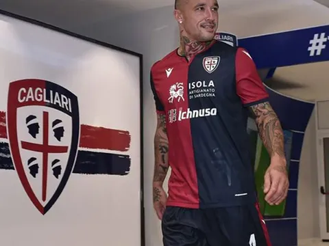 "Cậu ta sẽ rời Arsenal, Pepe đá quá hay và không có chỗ cho cậu ta"