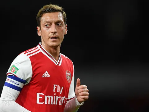 Rõ lý do Ozil vắng mặt ở trận đấu của Arsenal với Olympiakos