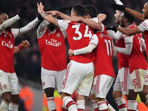 Làm 1 điều, Man Utd sẽ có "báu vật" Sir Alex đích thân tháp tùng