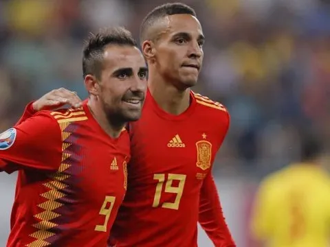 Bỏ lại những ngày buồn ở Camp Nou, 'hiện tượng' của Dortmund đang thăng hoa rực rỡ