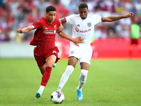 Tiết lộ kế hoạch của Klopp cho 'bản sao 17 tuổi' của Van Dijk