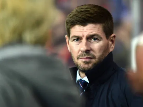 Sao trẻ Liverpool ghi bàn, Gerrard mở màn thành công 'bảng tử thần'