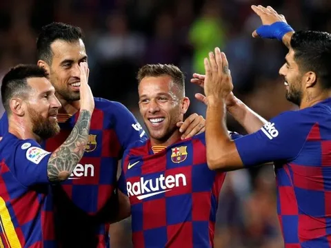 Nhìn sao trẻ làm bóng, fan Barca sửng sốt: "Xavi đệ nhị đây rồi!"