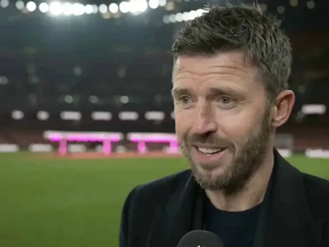 Lý do Carrick đổi chiến thuật giúp MU thắng Brentford 2-1