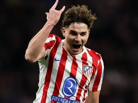 Tin đồn chuyển nhượng sáng 28/4: Barca săn Julian Alvarez; Chelsea lập danh sách rút gọn HLV