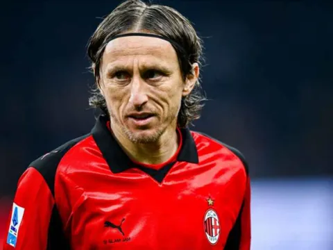 Luka Modric phẫu thuật thành công sau chấn thương gò má
