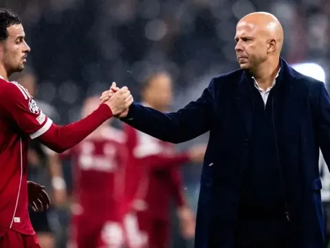 Bán Curtis Jones có thể là sai lầm lịch sử của Liverpool