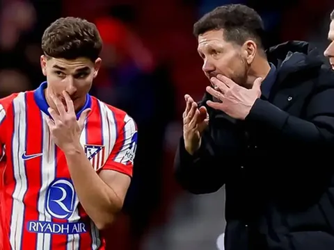 Alvarez quyết rời Atletico đến Barca thay Lewandowski