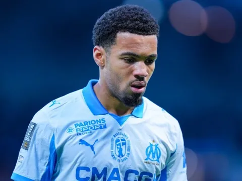 Nwaneri tiếp tục bị HLV Marseille chỉ trích