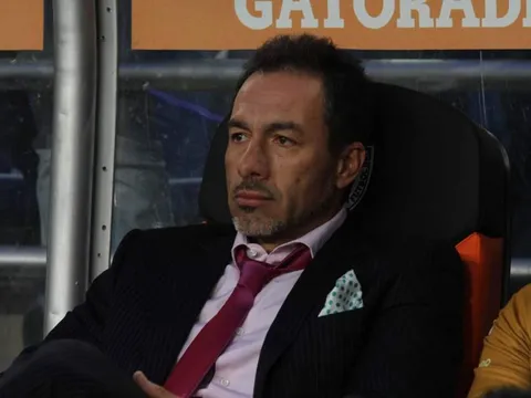 HLV Costa Rica từ chức: 'Tôi không biết làm HLV đội tuyển lại chán vậy'