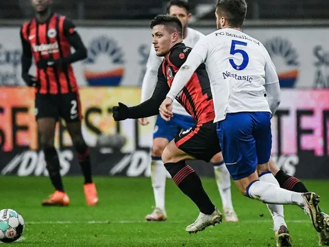 CHOÁNG! Vừa rời Real Madrid, "bom xịt" liền tỏa sáng rực rỡ với cú đúp