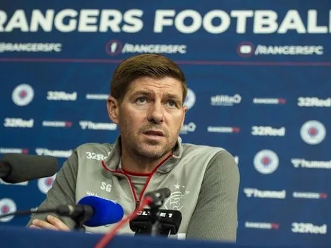 Bỏ sao The Kop lấy người City, Gerrard nói lời cuối với học trò cũ