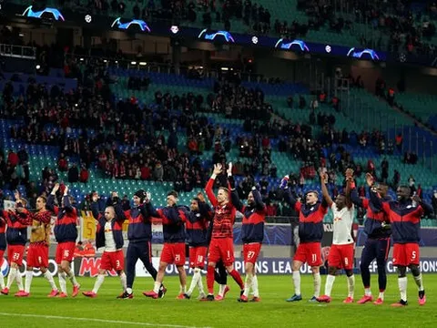 CHÍNH THỨC! Liverpool bị cấm đến Đức đối đầu RB Leipzig