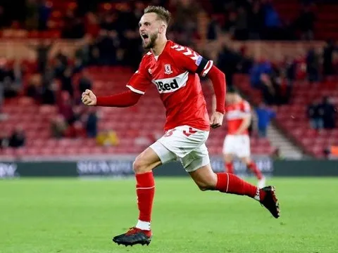 Đại chiến ở bờ biển miền Nam, bộ 3 Premier League tranh giành tiền vệ Championship