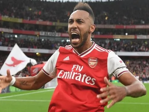 Tỏa sáng rực rỡ, Aubameyang lại bị "mắng" vì 1 lý do