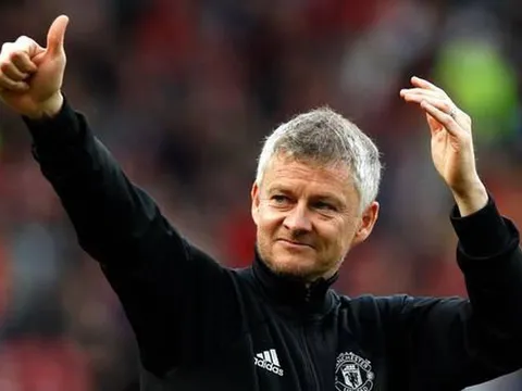 Solskjaer: "3 cơ hội, 3 bàn thắng, anh ấy quá tuyệt vời"