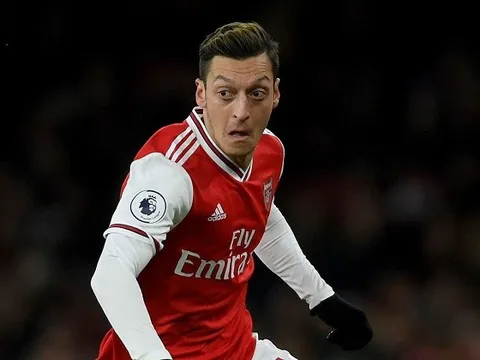 "Một pha đốt lưới nhà, cậu ấy không nên làm vậy với Arsenal"