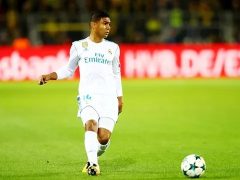 Đàm phán đi đến bước cuối, đại diện EPL hết cửa có trụ cột Barca