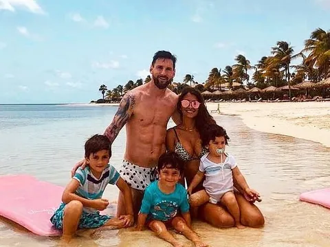 "Cậu ấy chơi được ở bất cứ vị trí nào trong tuyến giữa của Liverpool"