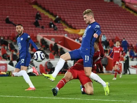 Ozan Kabak - Điểm sáng hiếm hoi của Liverpool trước Chelsea