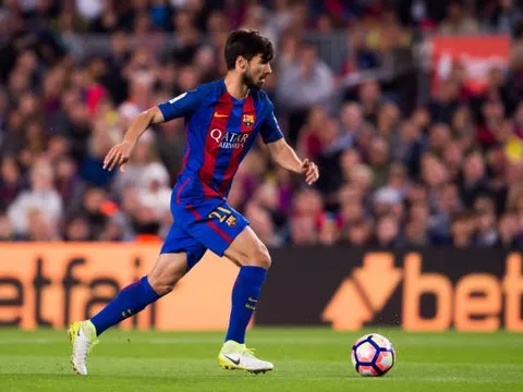 3 chữ ký tệ hại nhất của Barcelona trong những năm qua