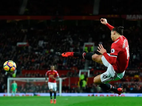 3 lí do để Solskjaer hỏi mượn Ibrahimovic