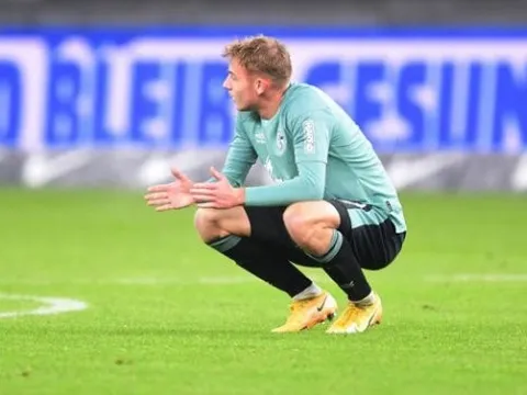 4 đời HLV, 30 trận không thắng, Schalke tiến sát kỷ lục