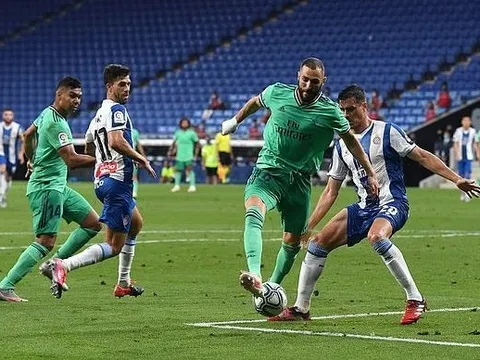 Benzema nói gì về cú giật gót "cosplay" Guti