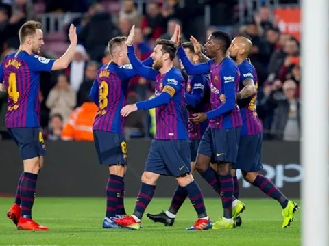Conte chốt danh sách "đi chợ hè" bằng cặp sao Barca