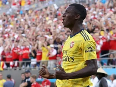 Nhìn sao trẻ tỏa sáng, Arsenal phải thầm cảm ơn Chelsea