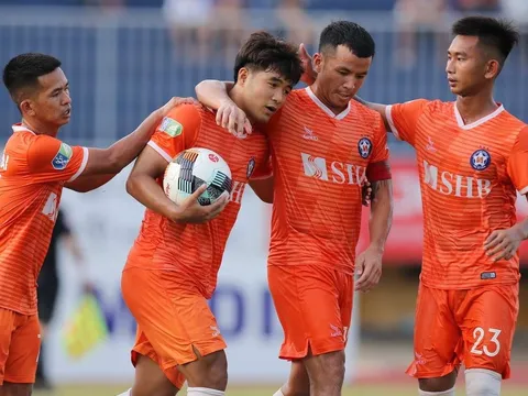 Cựu sao U23 Việt Nam nổ súng, Đà Nẵng nhấn chìm Quảng Nam với cách biệt 5 bàn
