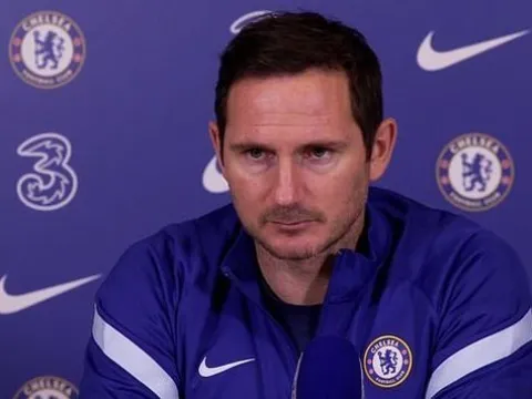 Lampard đáp trả gay gắt thông tin bị sa thải