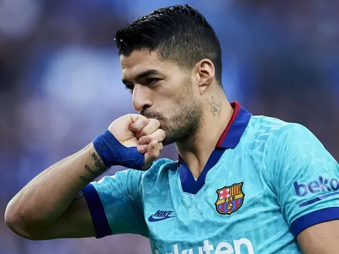 Suarez đã tính đến chuyện rời Barcelona