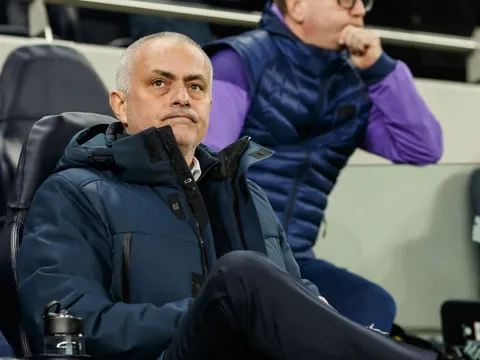 "Mourinho hết thời rồi"