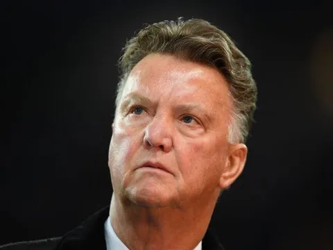 Đến sân xem Man Utd đá, Van Gaal cũng phải ngán ngẩm thở dài
