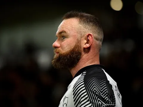 Premier League trong tâm dịch Corona, giải pháp của Rooney là...