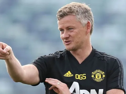 Rooney: "Các CLB Premier League đang chống lại nước Anh"