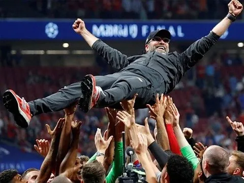 Sau vinh dự to lớn, Klopp gửi lời tri ân tới toàn đội Liverpool