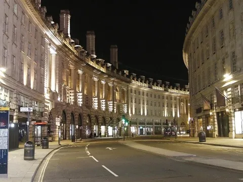 Aubameyang lên tiếng, cảm thông với "cơn đau đầu" của Emery