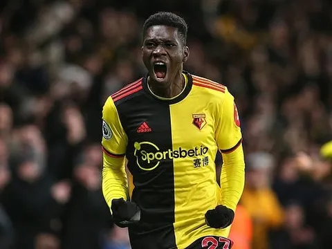 XONG! Man Utd nhận cái kết đắng khi hỏi mượn "máy chạy" của Watford