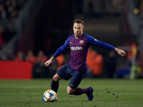 Đăng hình ảnh tập luyện, "Xavi 2.0" cấp doping tinh thần cho CĐV