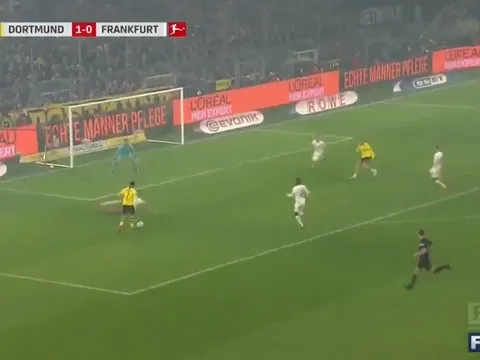 Gary Neville: "Cậu ấy dùng Liverpool như hòn đá đặt chân để tới Real"