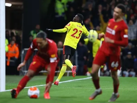 4 lý do khiến Liverpool thảm bại trước Watford: "Bom tấn" thức giấc!