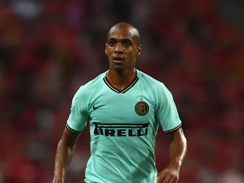 'Họ chi 40 triệu euro mua tôi về để đối xử với tôi như đứa trẻ nít'