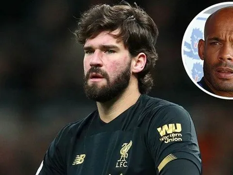 Không phải khả năng cứu thua, đâu mới là lý do thực sự khiến Alisson xuất sắc?