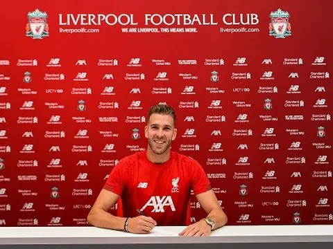 Đây, 'mưa lời chúc' từ đồng hương gửi tới tân binh The Kop