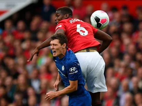 'Còn ai có thể phàn nàn cậu ấy ở Man Utd?'