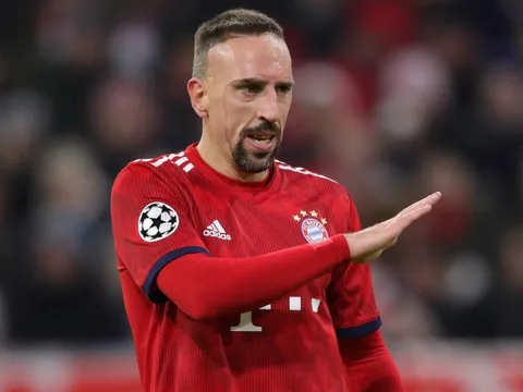 5 cái tên "siêu chất lượng" vẫn có thể cập bến Premier League