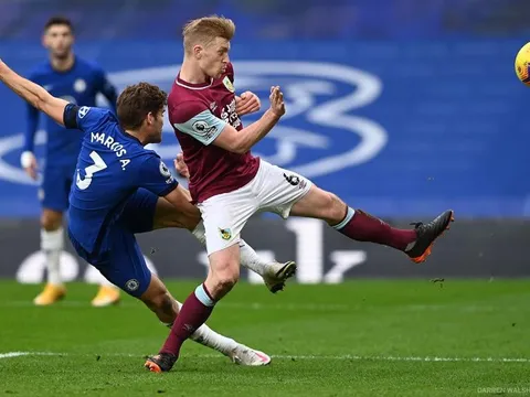 5 điểm nhấn Chelsea 2-0 Burnley: Hậu vệ ghi bàn; 'Thần đồng' chói sáng
