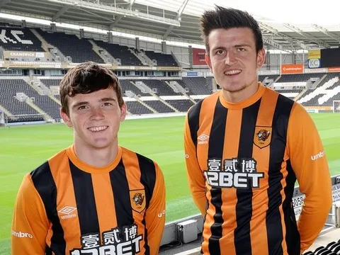 5 năm trước, Hull City mua Harry Maguire và Andy Robertson cùng ngày với chưa đầy 6 triệu bảng